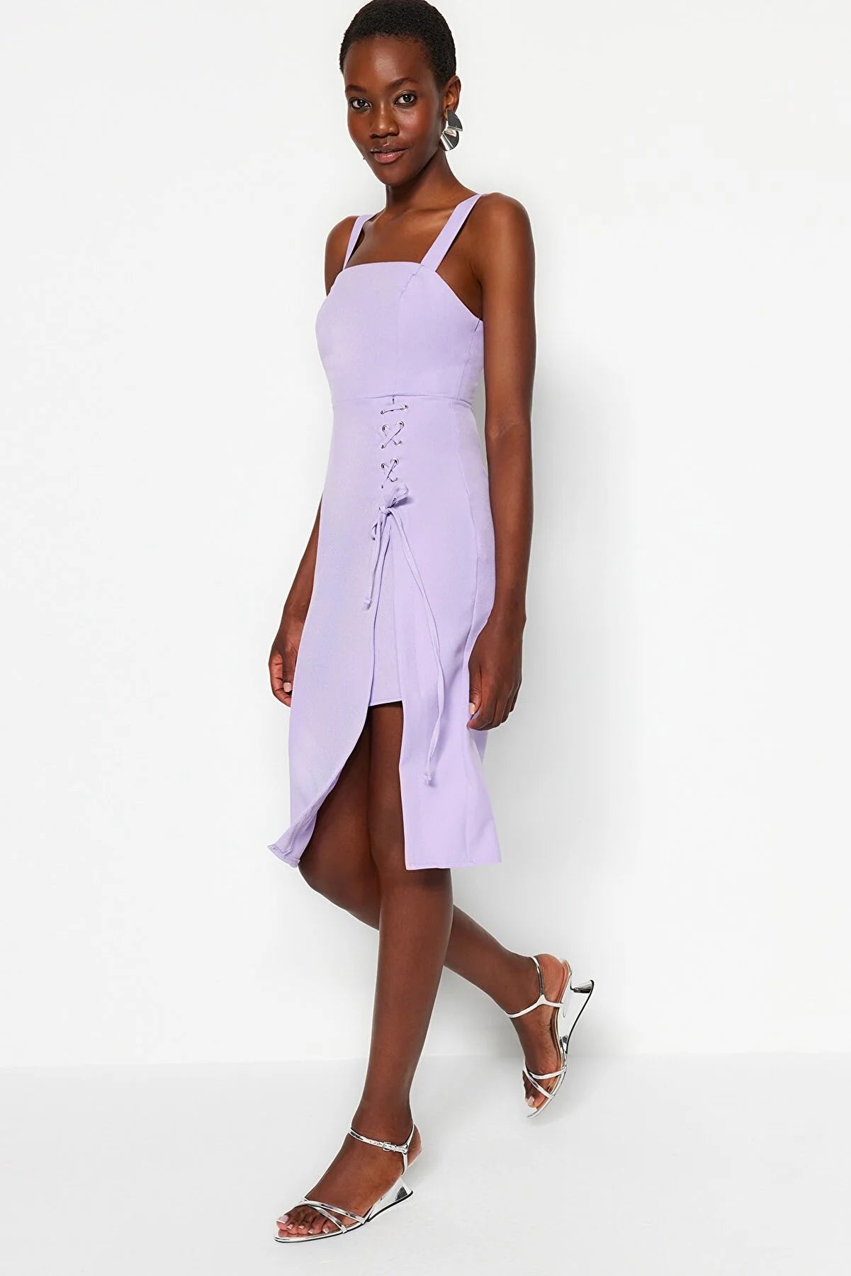 Women's Lilac Body-Hugging Detailed Slit Square Neck Midi Dress