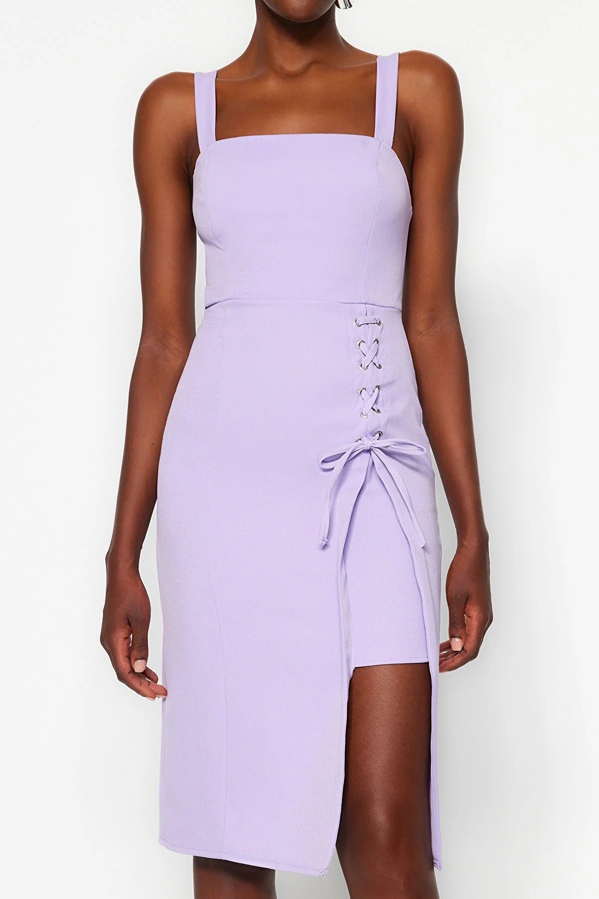 Women's Lilac Body-Hugging Detailed Slit Square Neck Midi Dress