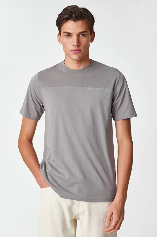 Men’s Detailed Crew Neck Short Sleeve Gray T-Shirt