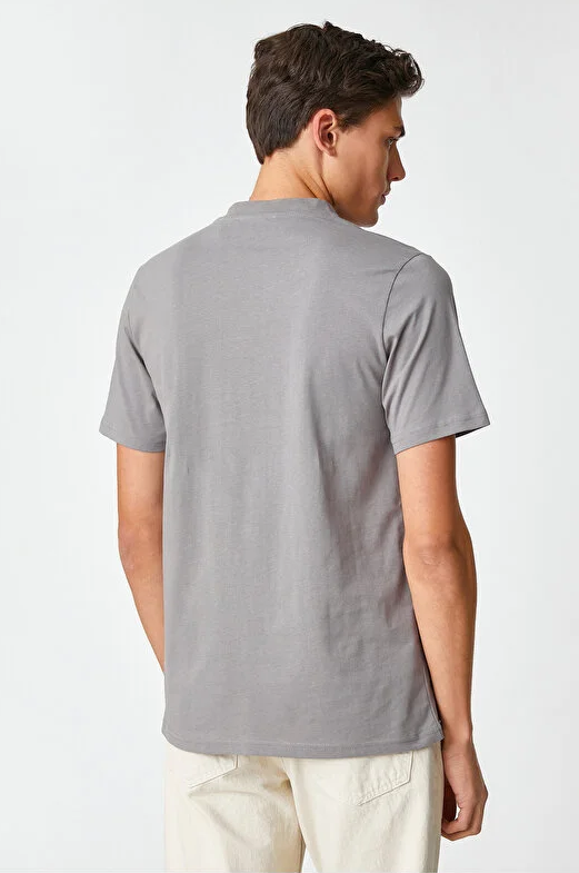 Men’s Detailed Crew Neck Short Sleeve Gray T-Shirt