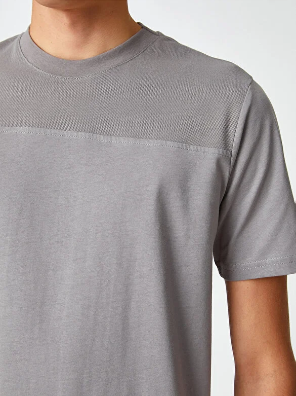 Men’s Detailed Crew Neck Short Sleeve Gray T-Shirt