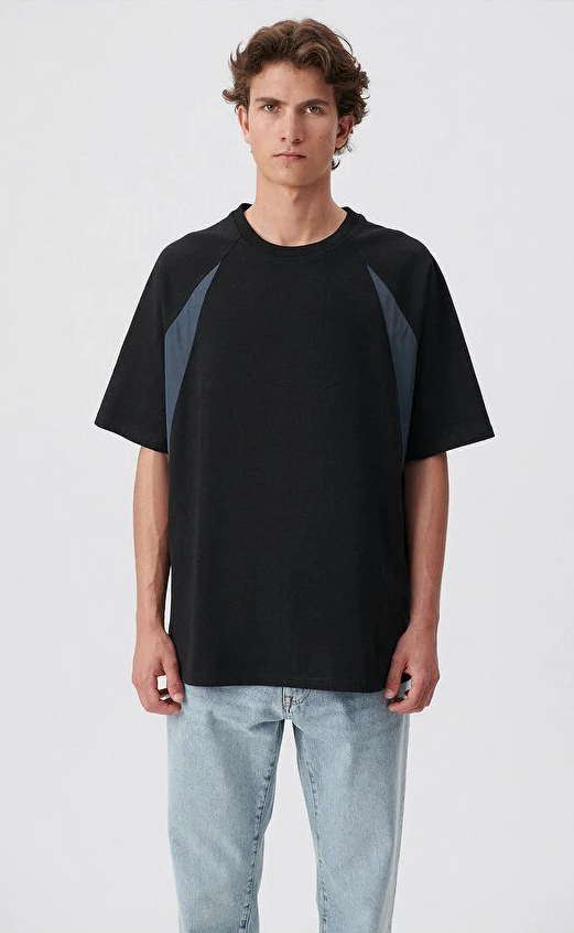 Men’s Oversize Wide Cut Black T-Shirt