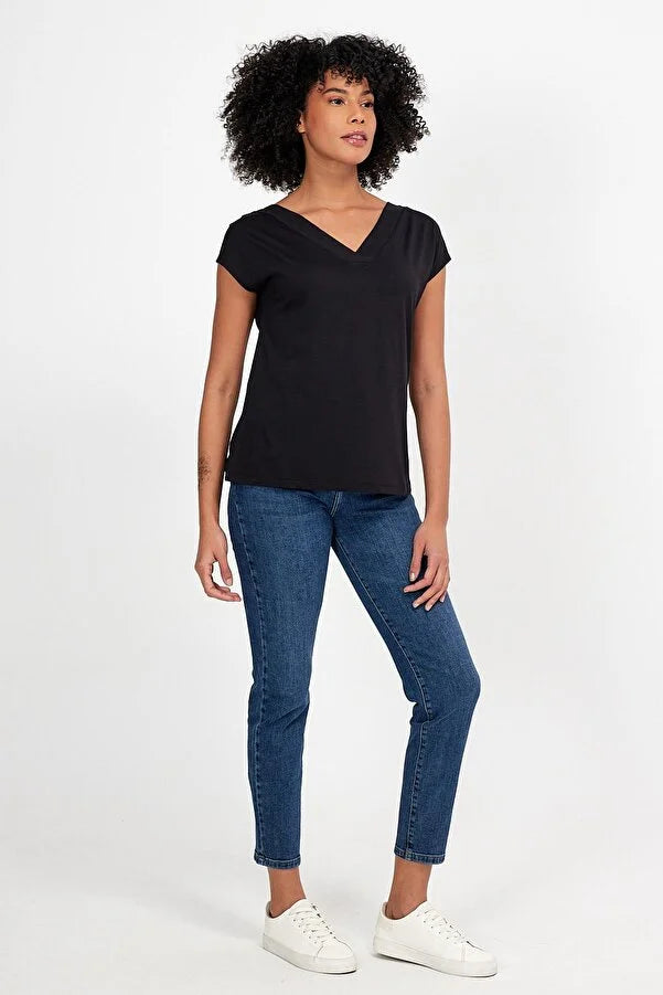 Women's Black V-Neck Back Detailed T-Shirt