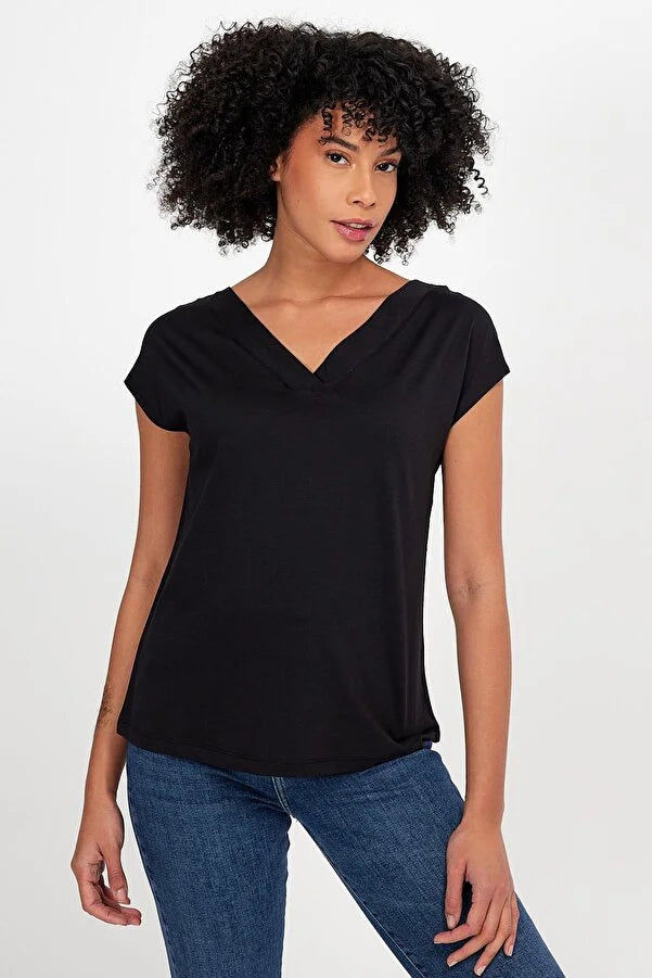 Women's Black V-Neck Back Detailed T-Shirt