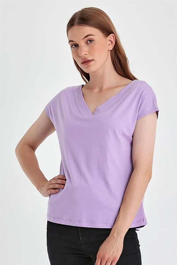 Women's Lilac V-Neck Back Detailed T-Shirt