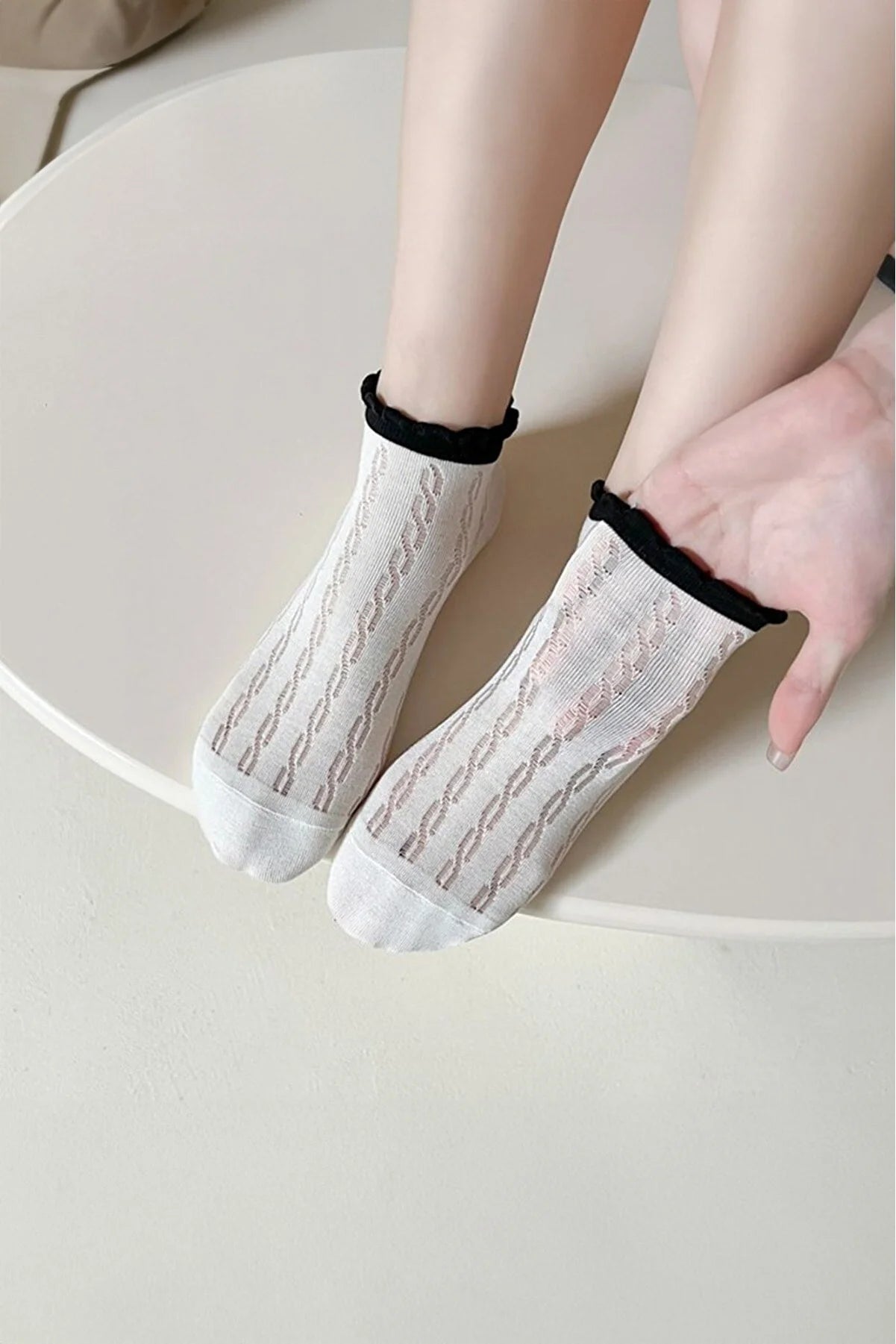 Women's Patterned  Black & White Socks (5 pairs)